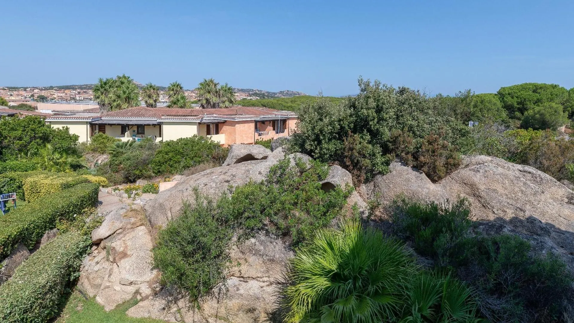 Relaxing Residenzia Palau Green Village M2 Premium Studio Sleeps 2