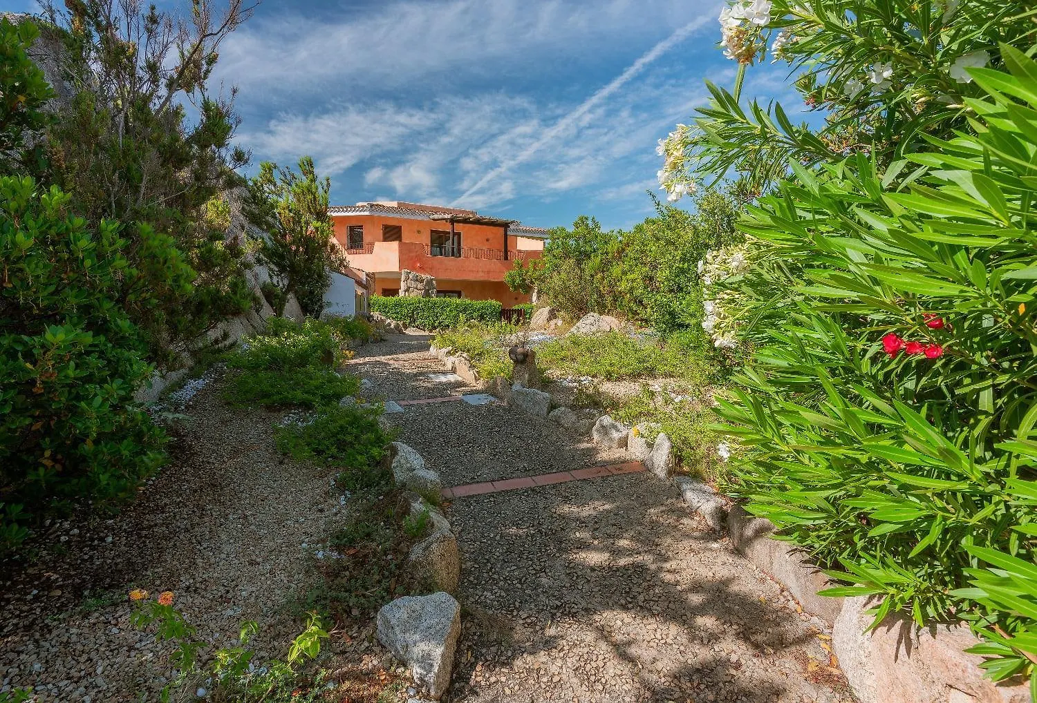 Relaxing Residenzia Palau Green Village M2 Premium Studio Sleeps 2